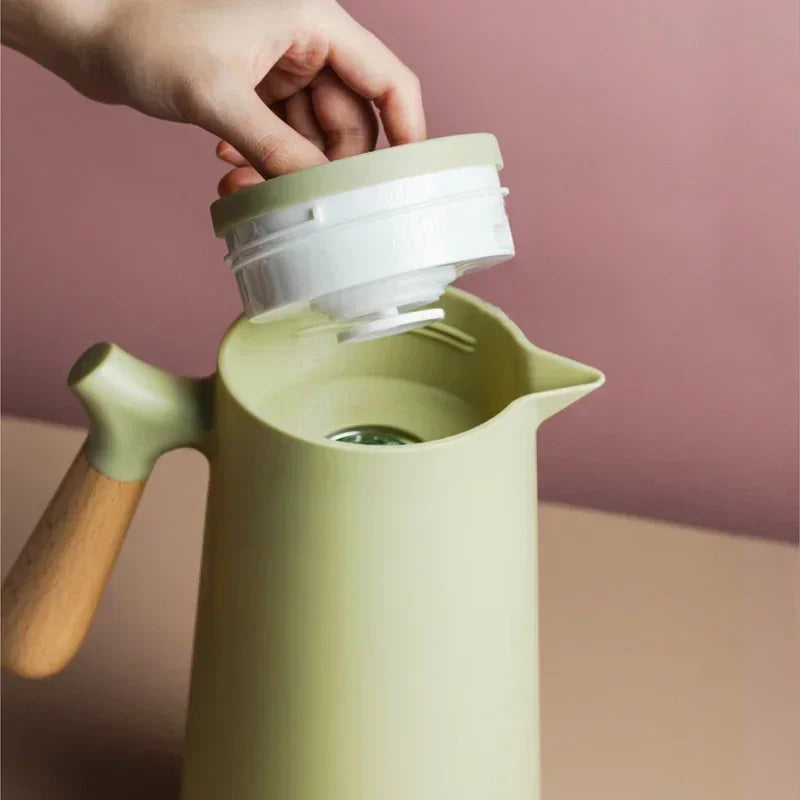 Stylish thermos bottle with long-lasting heat and cold insulation - NordicTherm – alternate product view 3