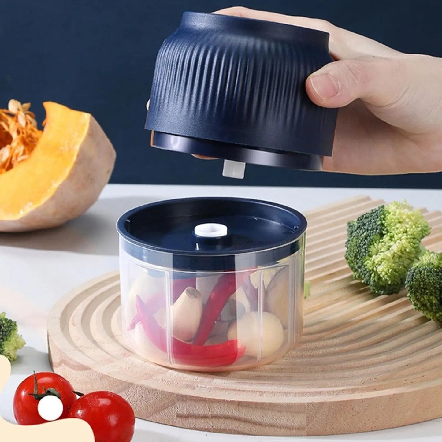 Mini Garlic Chopper — Chops meat, nuts & spices effortlessly – alternate product view 2