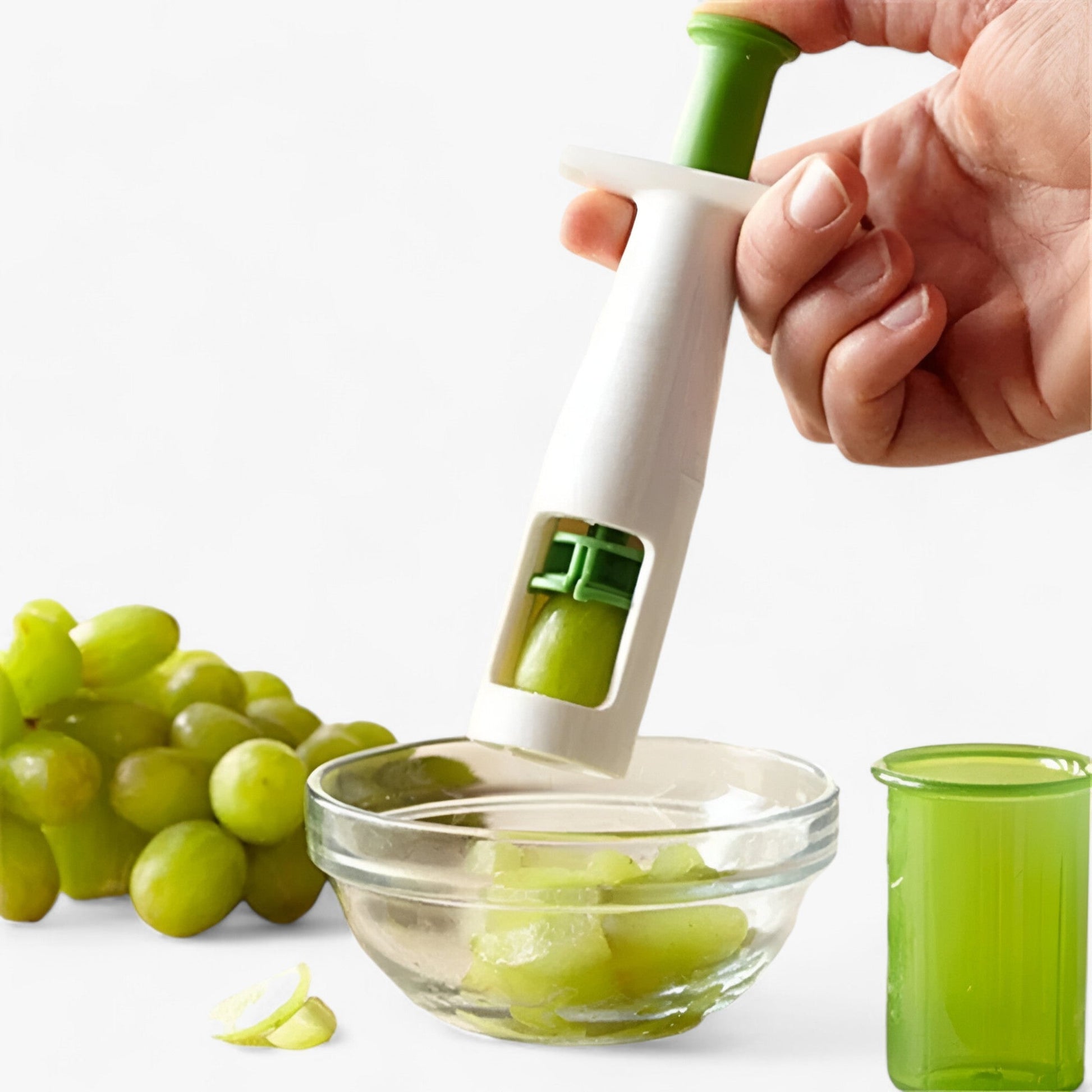 Tomato slicer for effortless fruit preparation - CherryMate